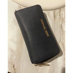 MK wallet